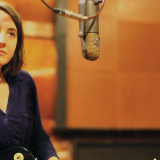 Myriam Gendron présente une version rééditée de l'album Not So Deep as a Well, incluant deux chansons inédites